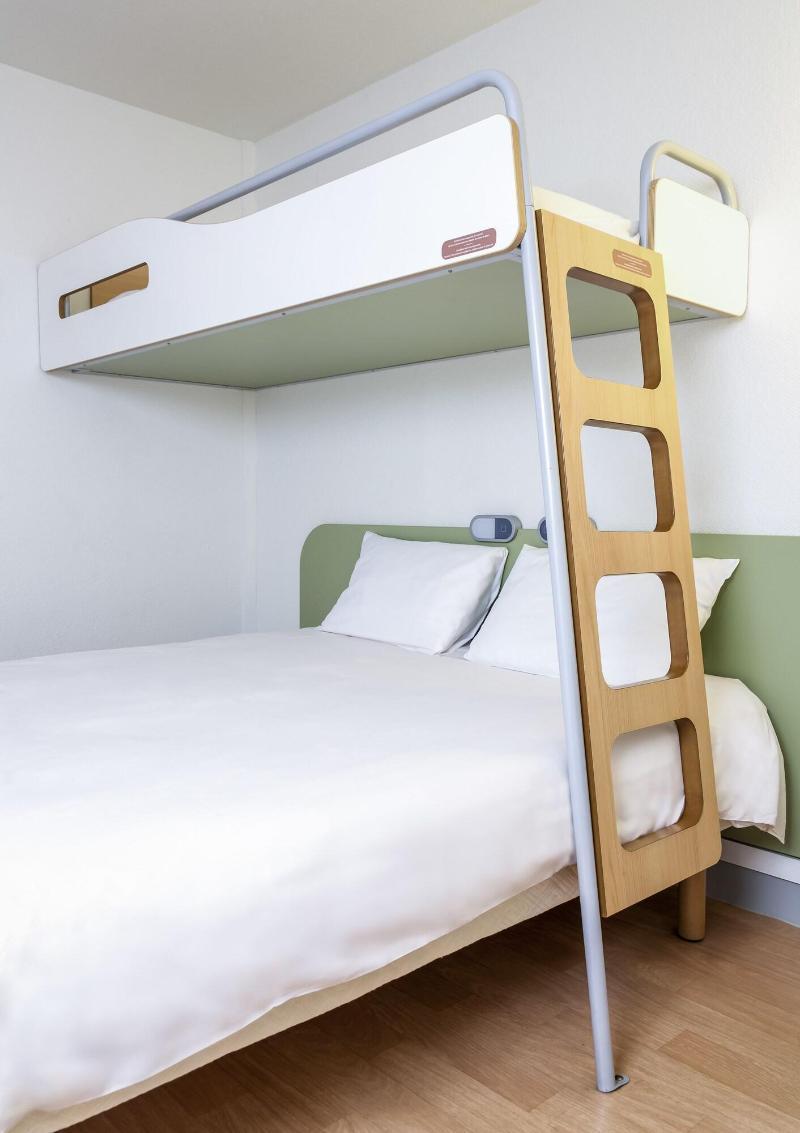 Ibis Budget Caen Memorial Saint-Contest Exterior foto