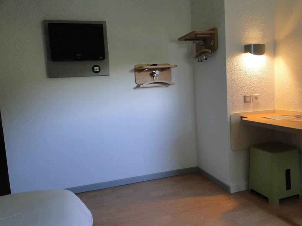 Ibis Budget Caen Memorial Saint-Contest Exterior foto